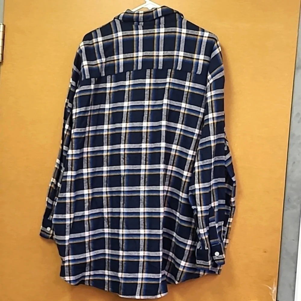 Old Navy Size XXL Navy Blue Plaid Button Down Boyfriend Shirt - Picture 2 of 10